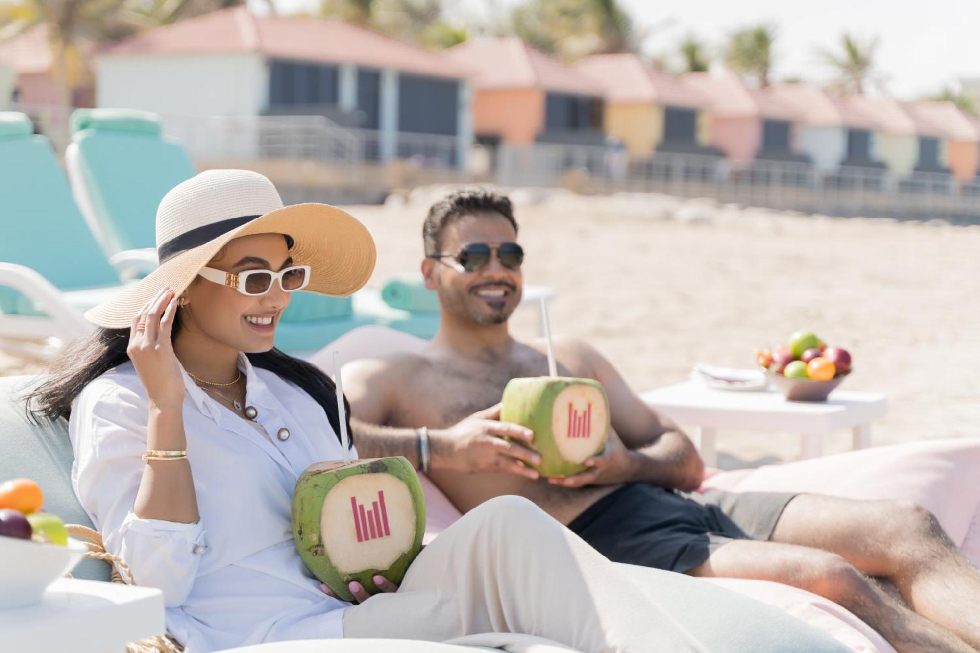 Grand Millennium Muscat Hotel Exterior foto Beach at The Edition
